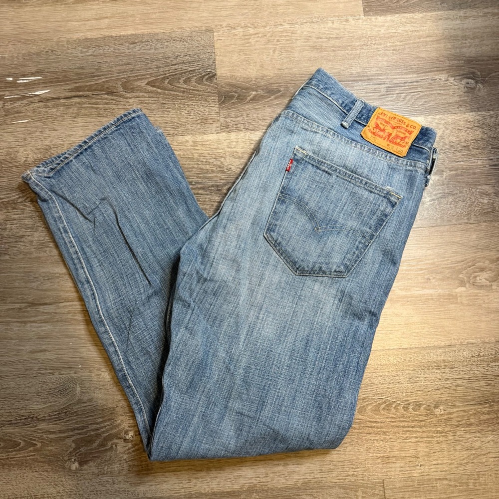 Levis 561 Mens Relaxed Straight Leg Jeans Light Wash Blue Denim W38 L30